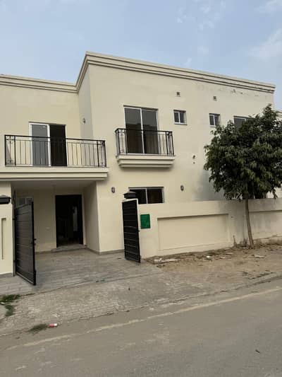 5 Marla House For Sale 3 Bedrooms With Attached Baths Prime Location Ideal Family Home