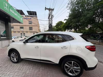 MG HS 2021