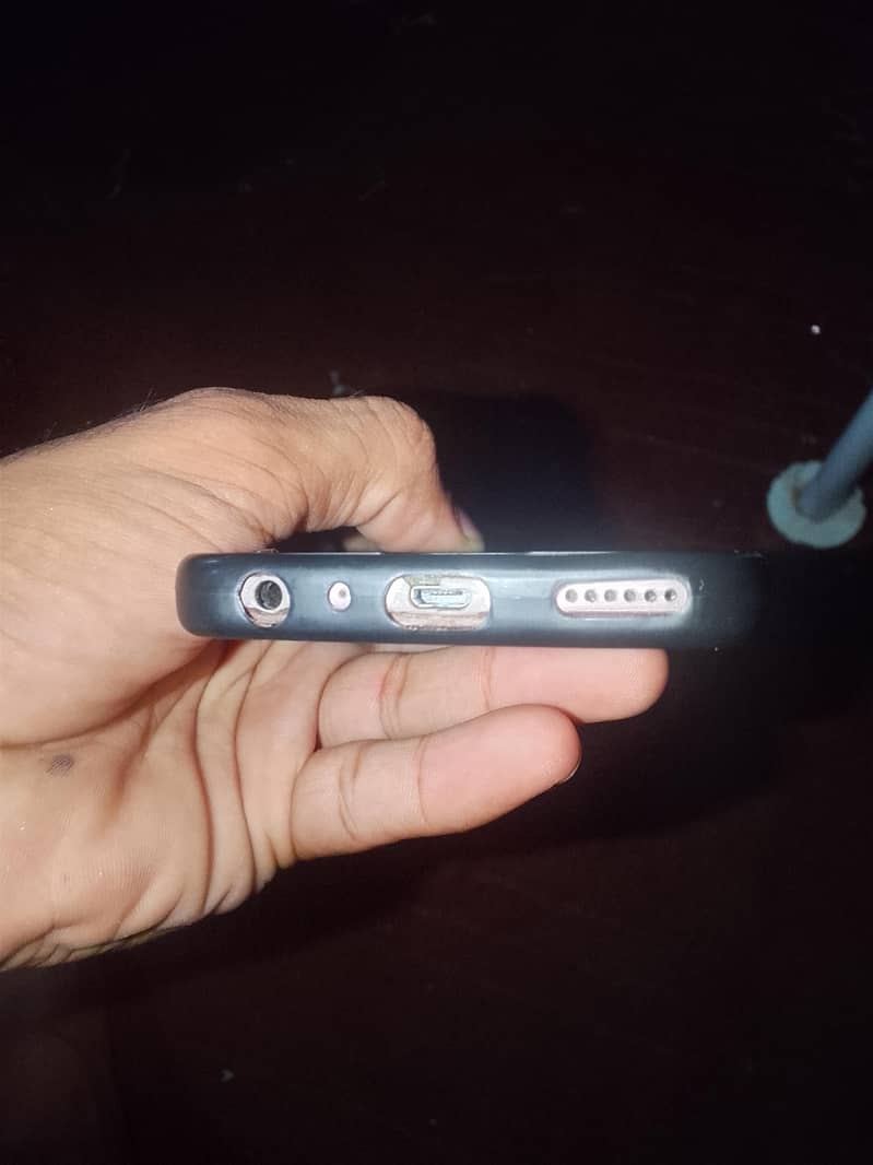 OPPO A57 1