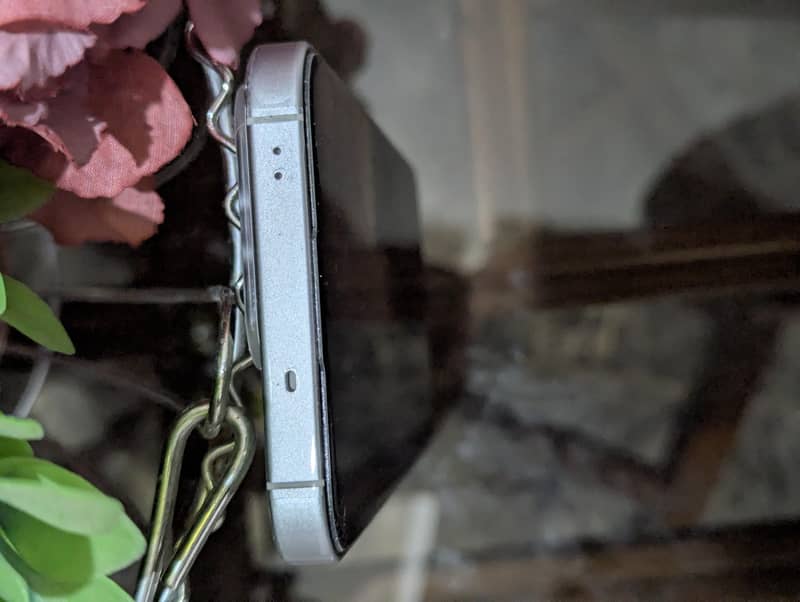 Realme Neo 8 4