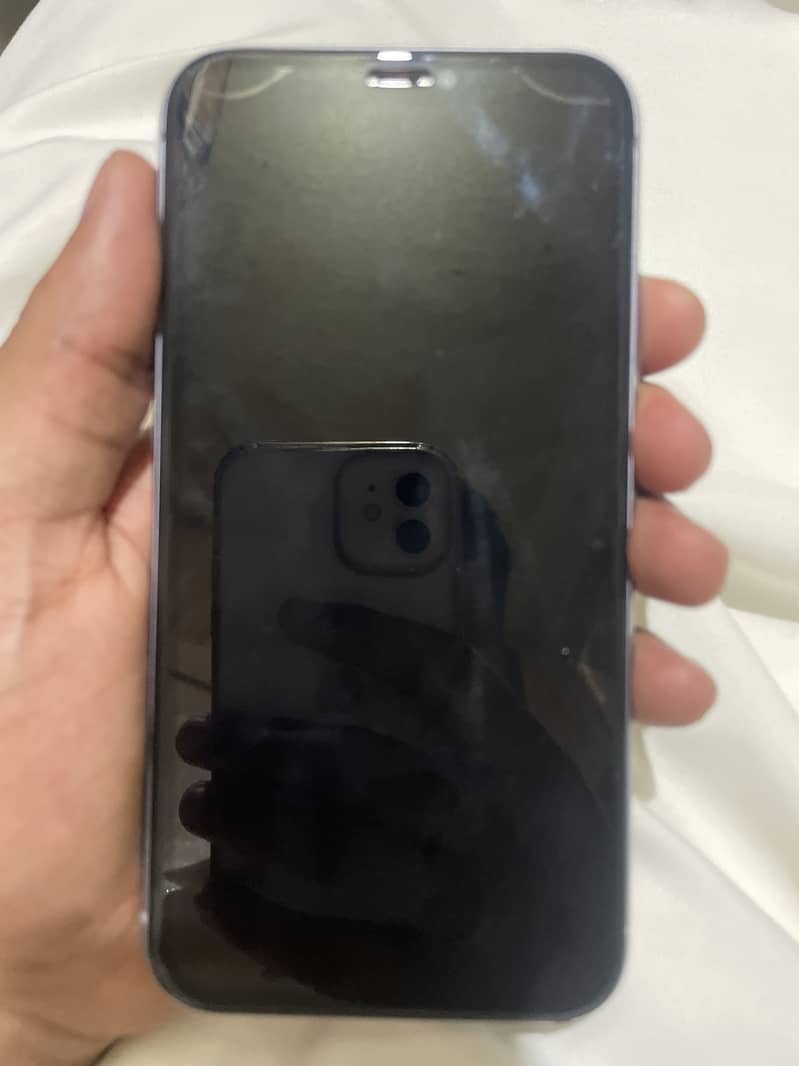 Apple iPhone 11 3