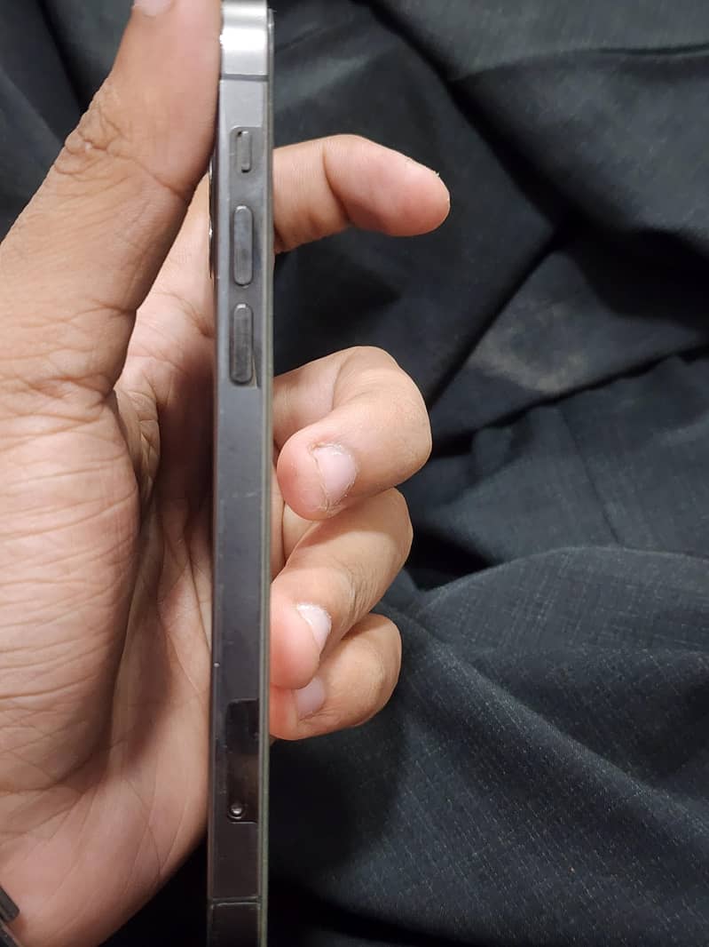 Iphone 12 pro 4