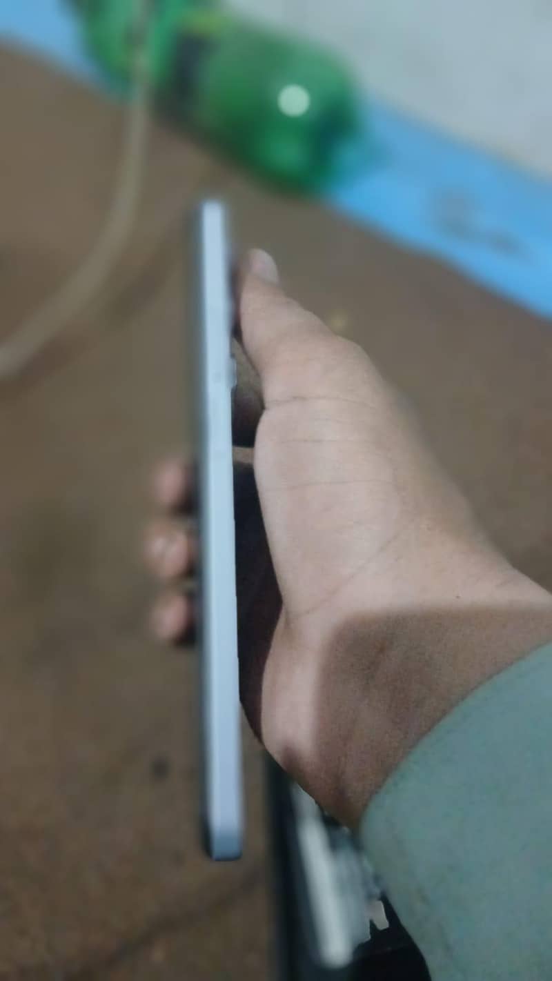 Realme C65 4
