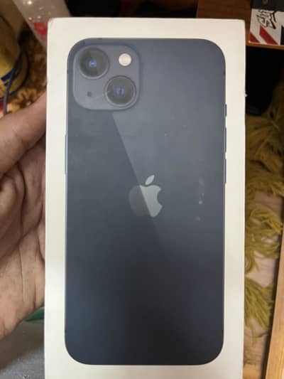 Apple iPhone 13