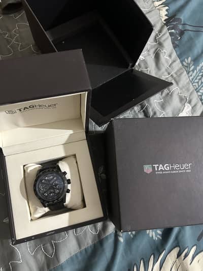 TAG HEUER CARRERA