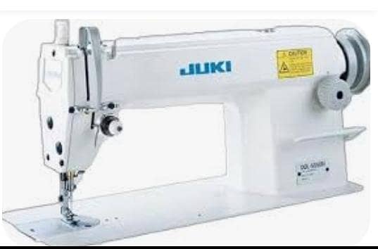 model DDL5550 MACHINE WITH TABLE 7 pieces available and 1piece overlok 2
