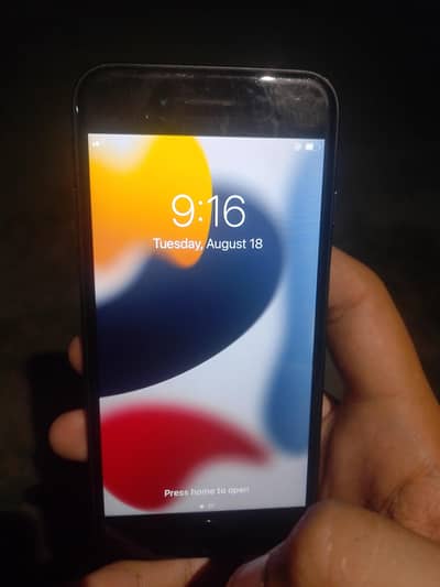 Apple iPhone 7