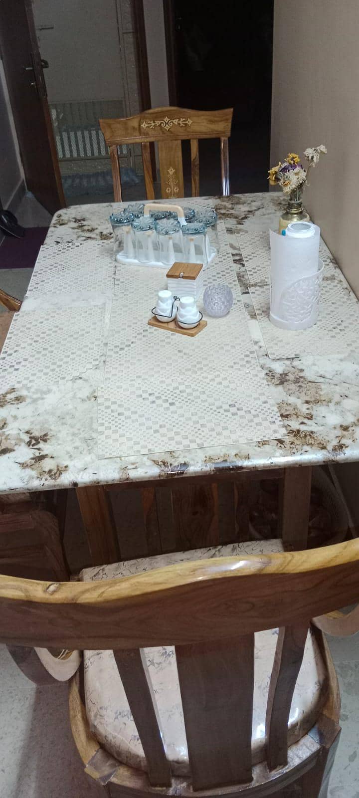 dinning table 0