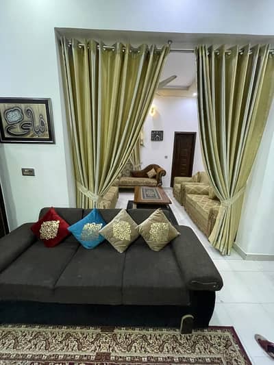 FOR SALE HOUSE 1 KANAL DOUBLE STORY TILE WOOD WORK FLOOR BEAUTIFUL HOUSE GOOD INVESTMENT TIME TOP LOCATION MAIN COLLEGE ROAD NEAR EDEN CHOWK LAHORE