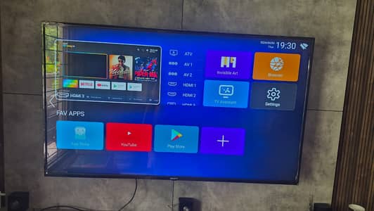 Samsung 65-Inch 4K UHD Smart TV – Excellent Condition with