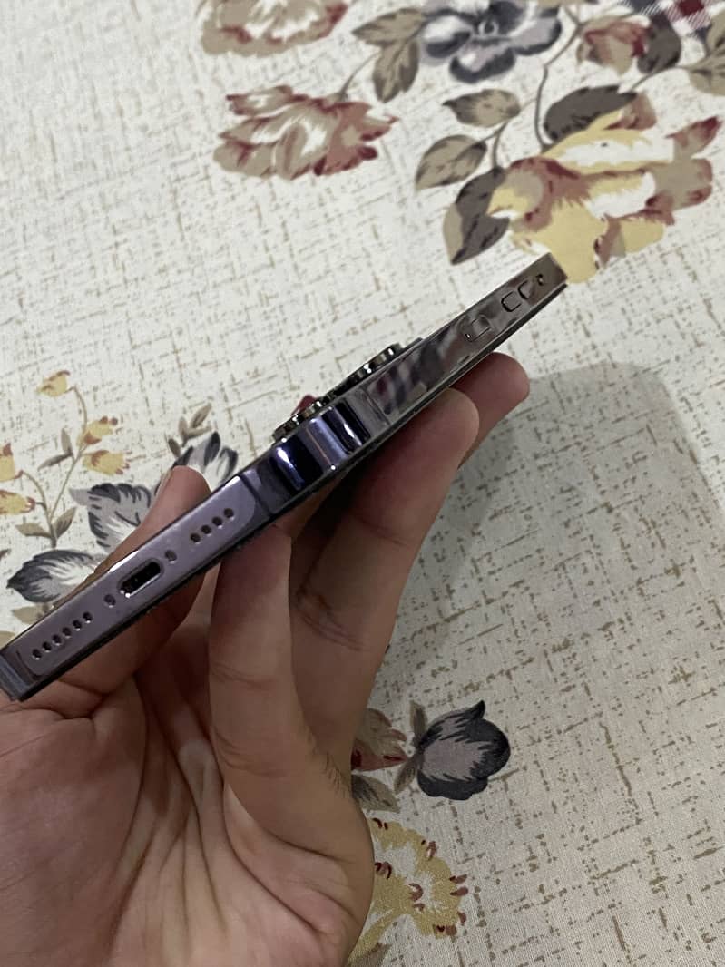 Apple iPhone 14 Pro Max 3