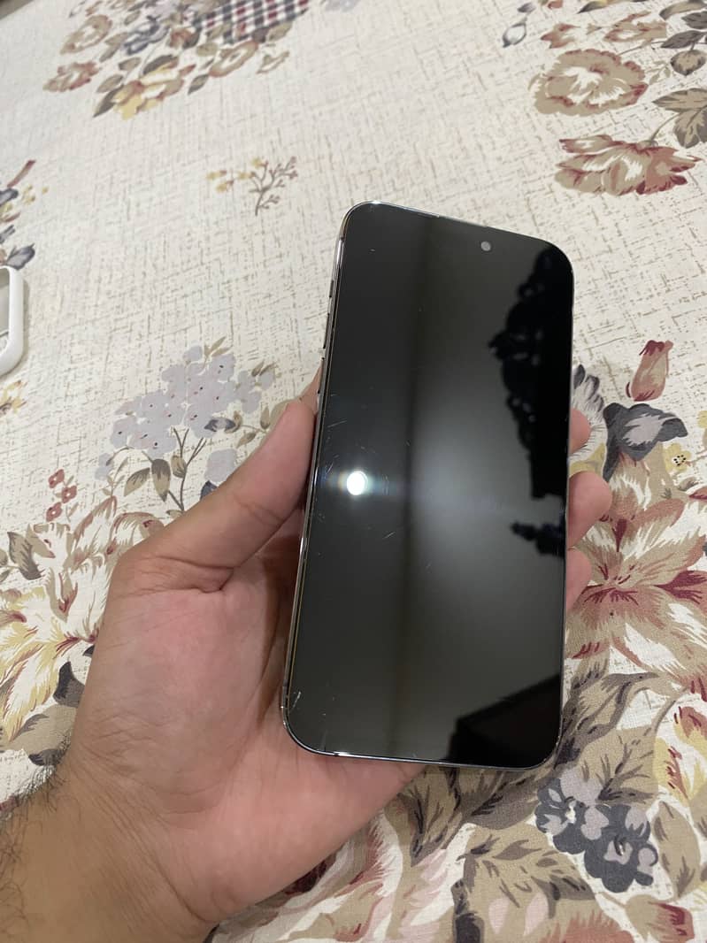 Apple iPhone 14 Pro Max 5