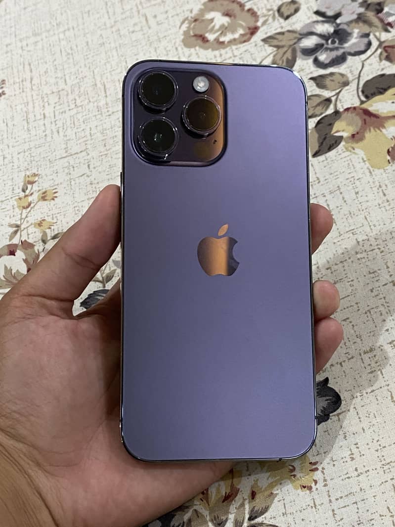 Apple iPhone 14 Pro Max 6