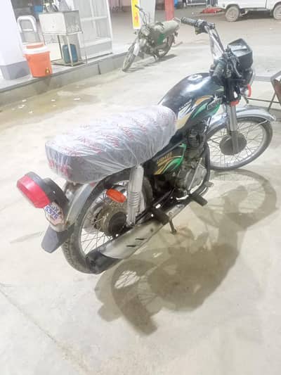 Unique 125 - Bike 2017