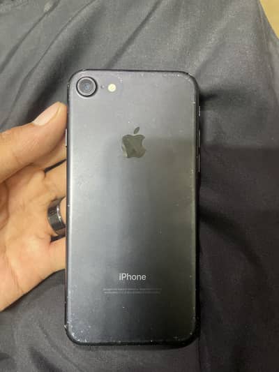Apple iPhone 7