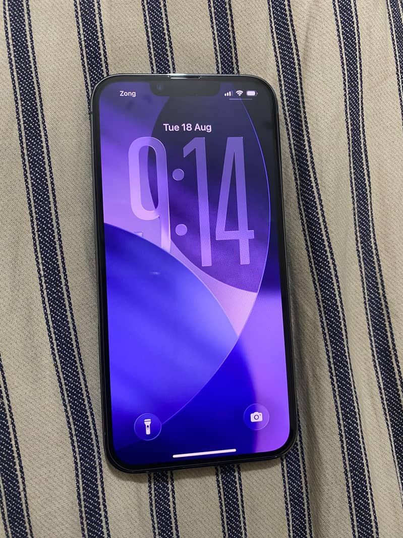 Apple iPhone 13 Pro 1
