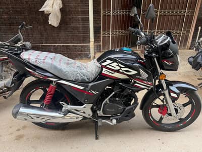 Honda cb 150 in excellent condition