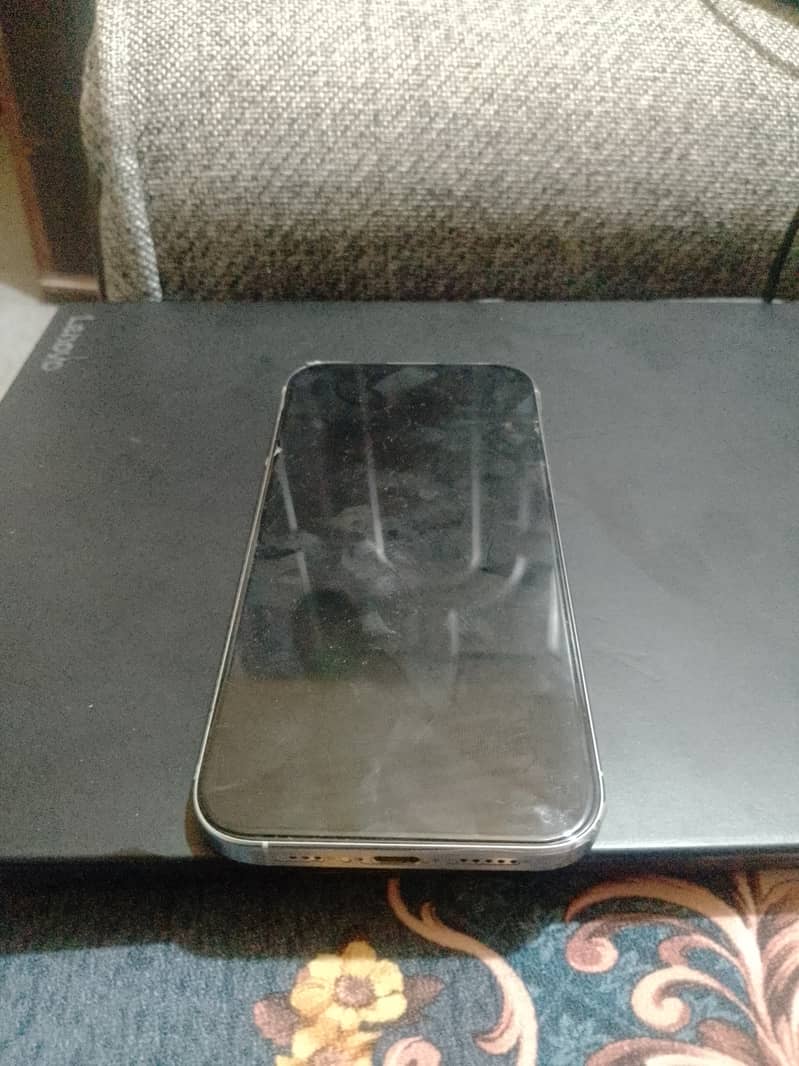 Iphone 16 pro max 2
