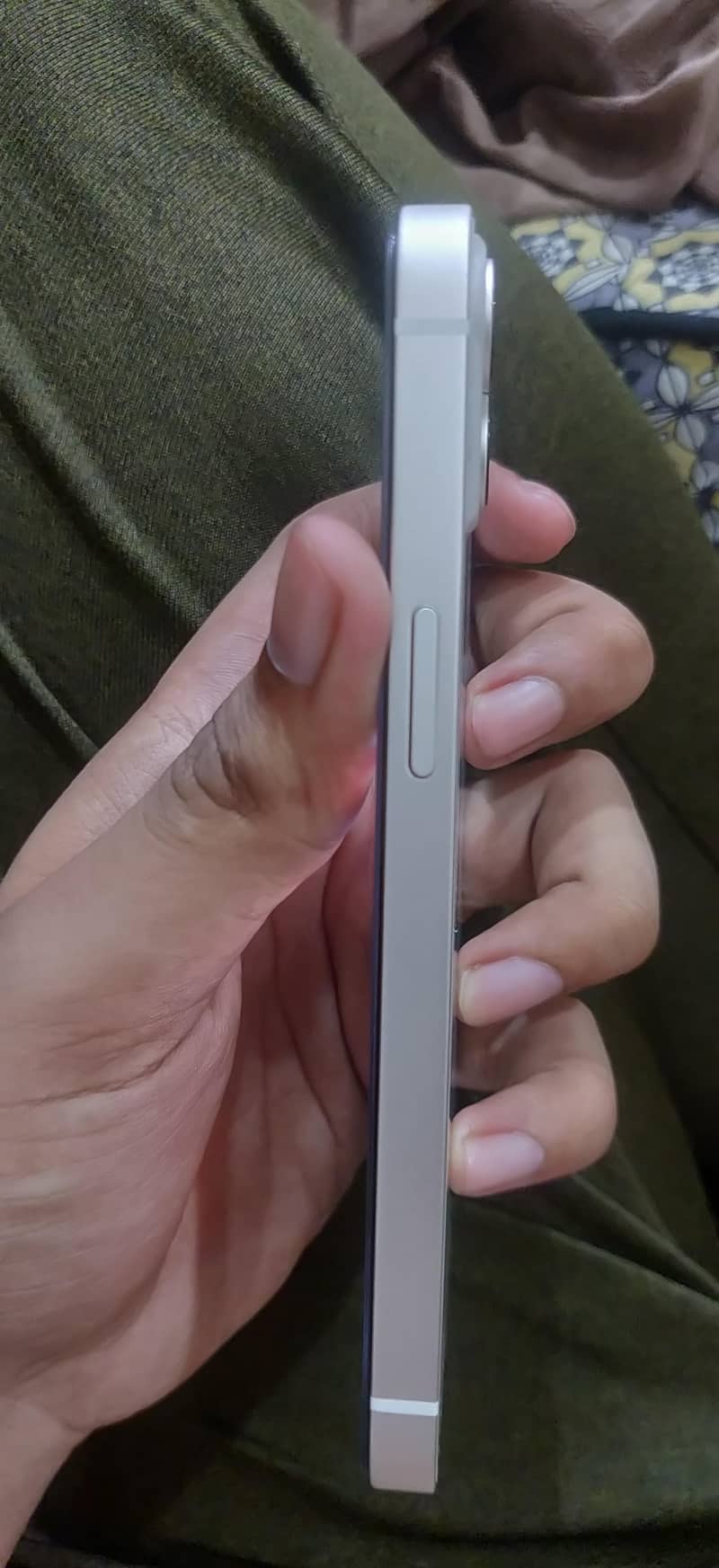 Apple iPhone 13 1
