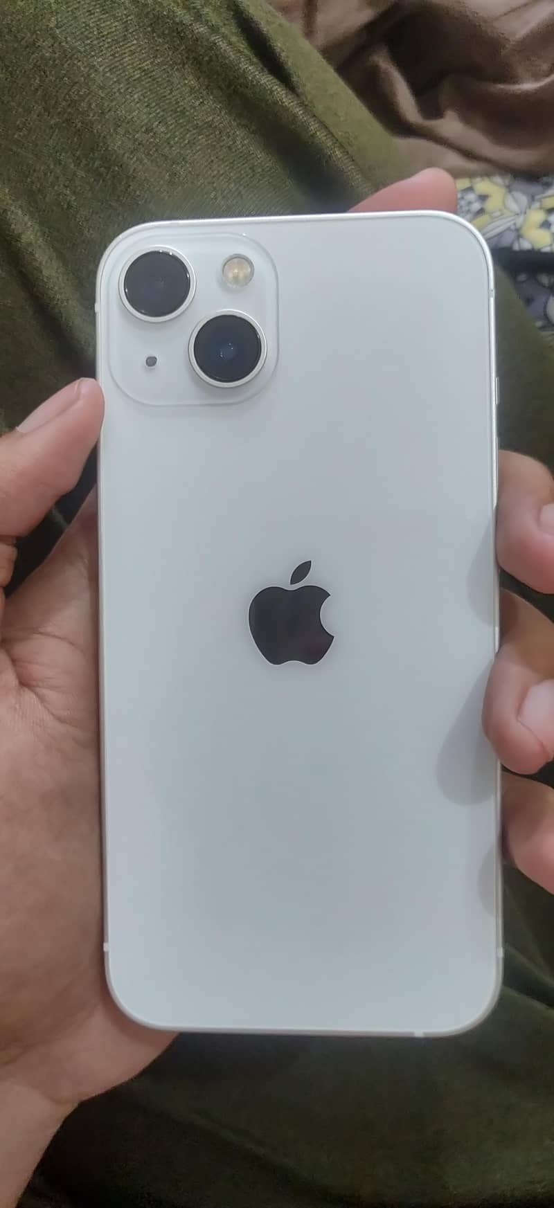 Apple iPhone 13 5
