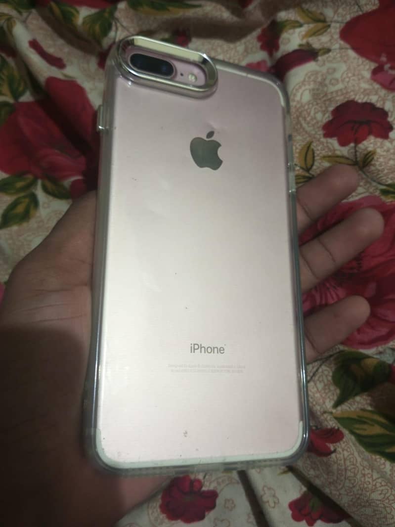 Apple iPhone 7 Plus 1