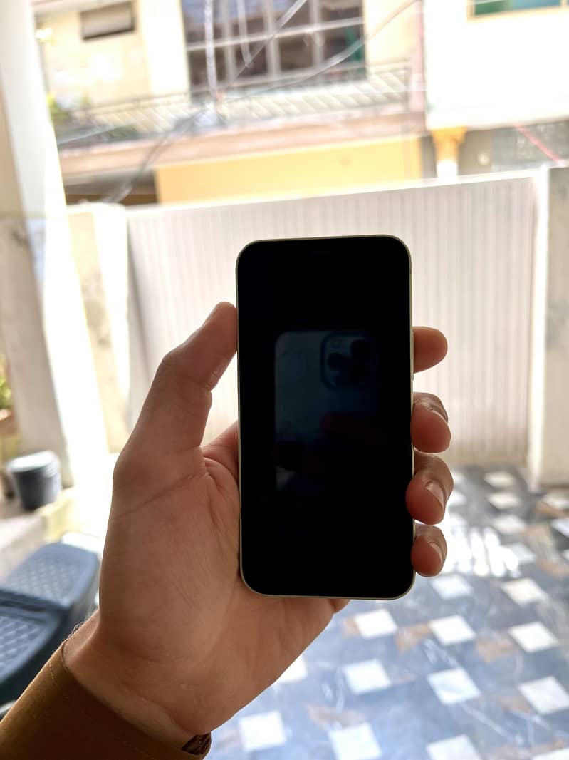 Apple iPhone 12 mini 2