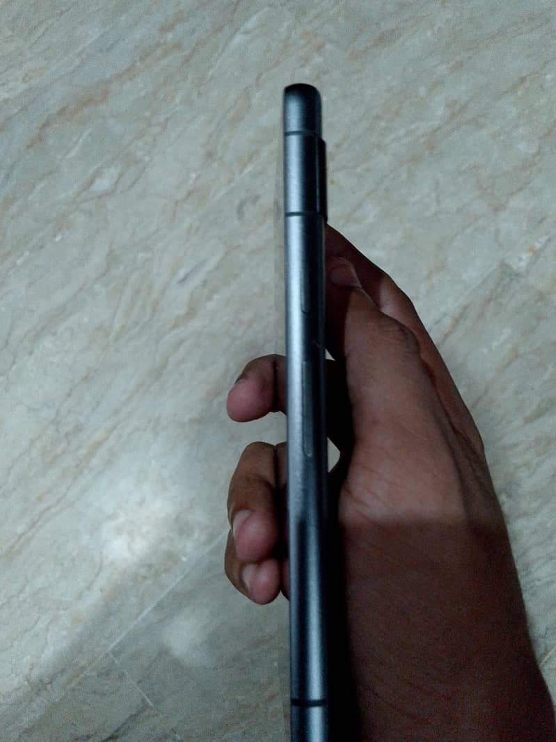 Google Pixel 7a 2