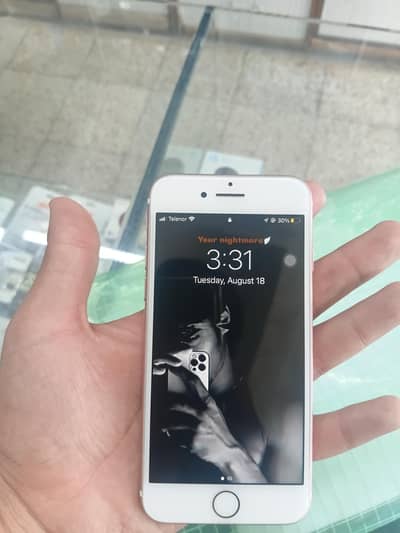 Apple iPhone 7