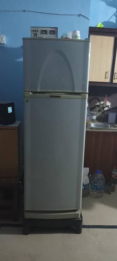 DAWLANCE REFRIGERATOR