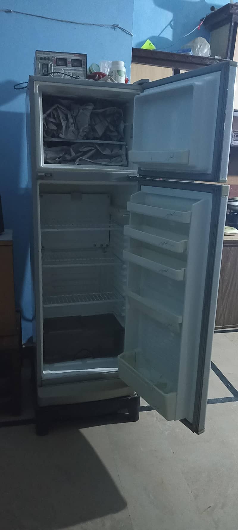 DAWLANCE REFRIGERATOR 1