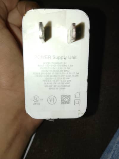 OnePlus 65 W charger with Type C charging cable