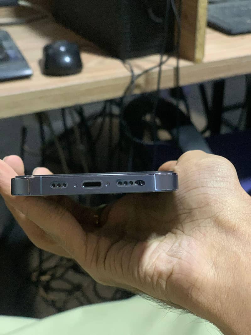 Apple iPhone 13 Pro 3