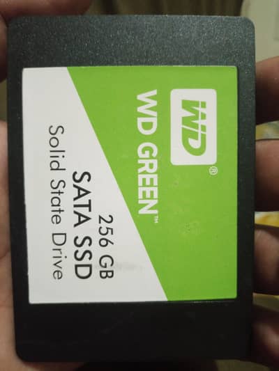 256 GB SSD WD Green 10/10 on best price