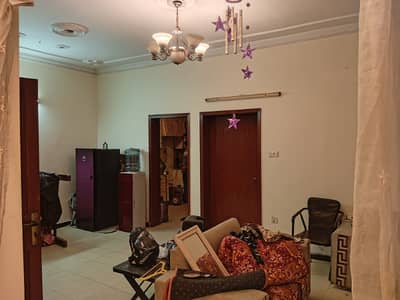 BEAUTIFUL 5 MARLA LOWER PORTION FOR RENT
