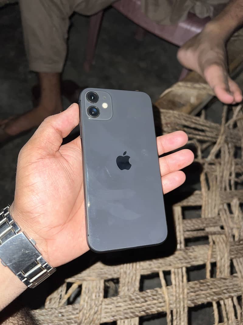 Apple iPhone 11 0
