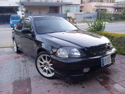 Honda Civic EXI Automatic.
