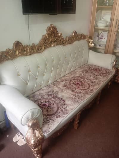 Chinnuti Sofa Set 5 Siter And Three Tabels Conditi 95%on