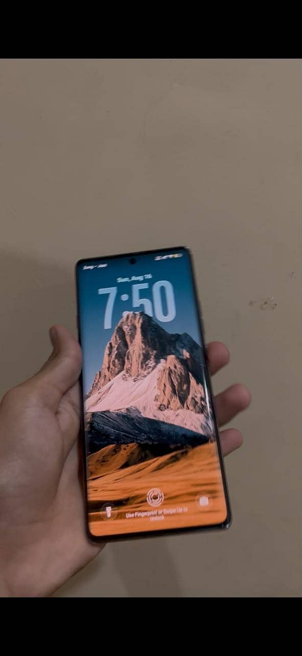 Tecno CAMON 40 Pro 4