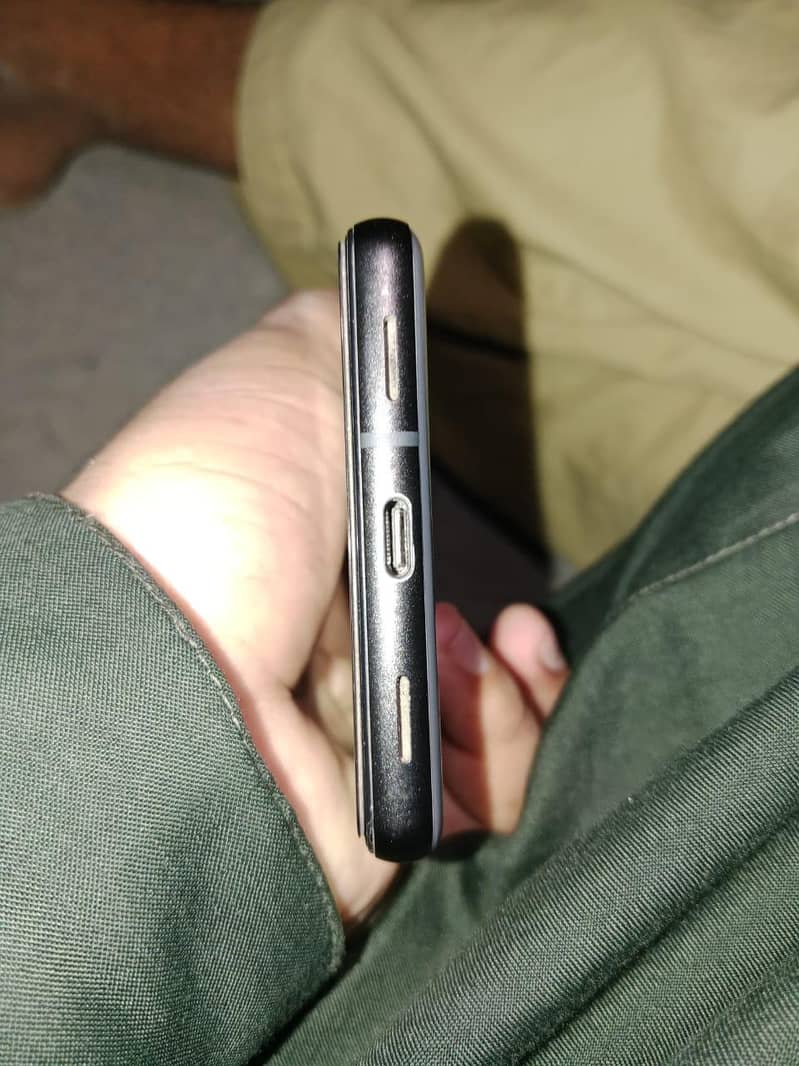 Google Pixel 6a 4