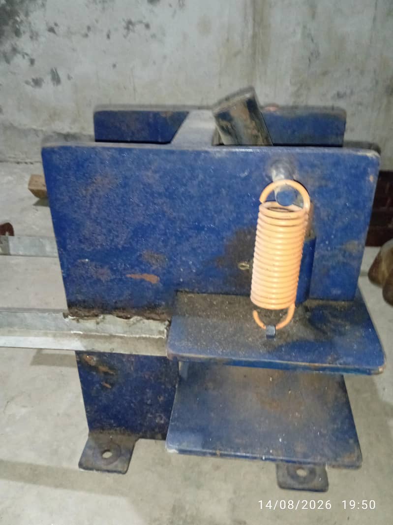 chapel machine sandel machine 9