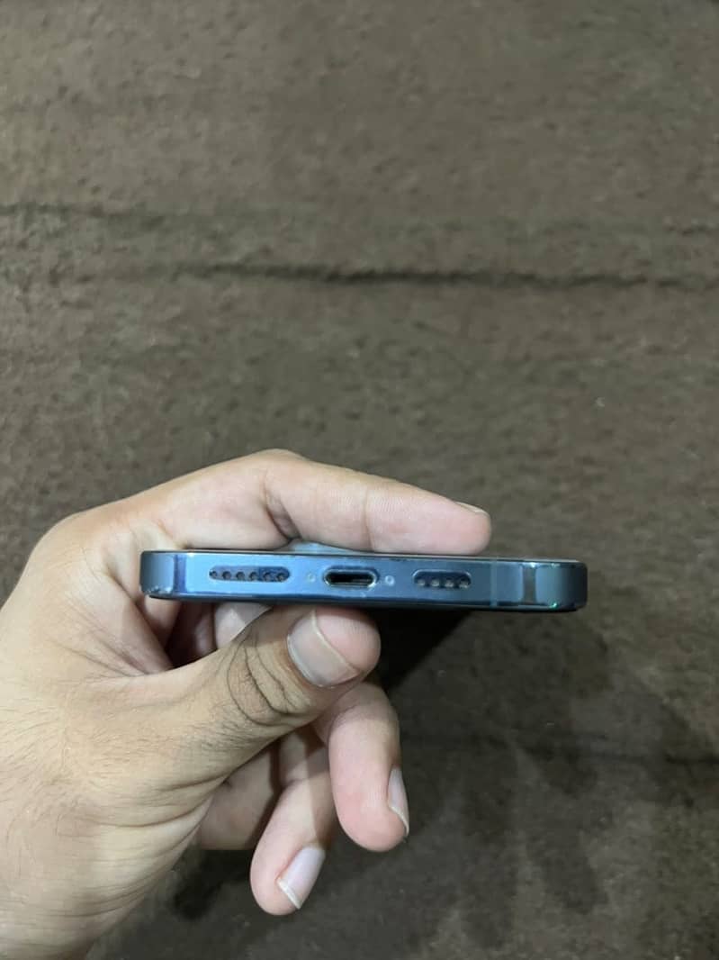 Apple iPhone 13 Pro Max 1
