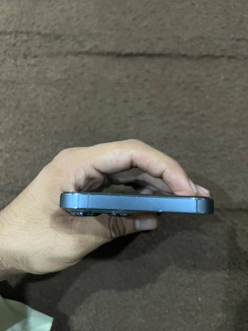 Apple iPhone 13 Pro Max 4