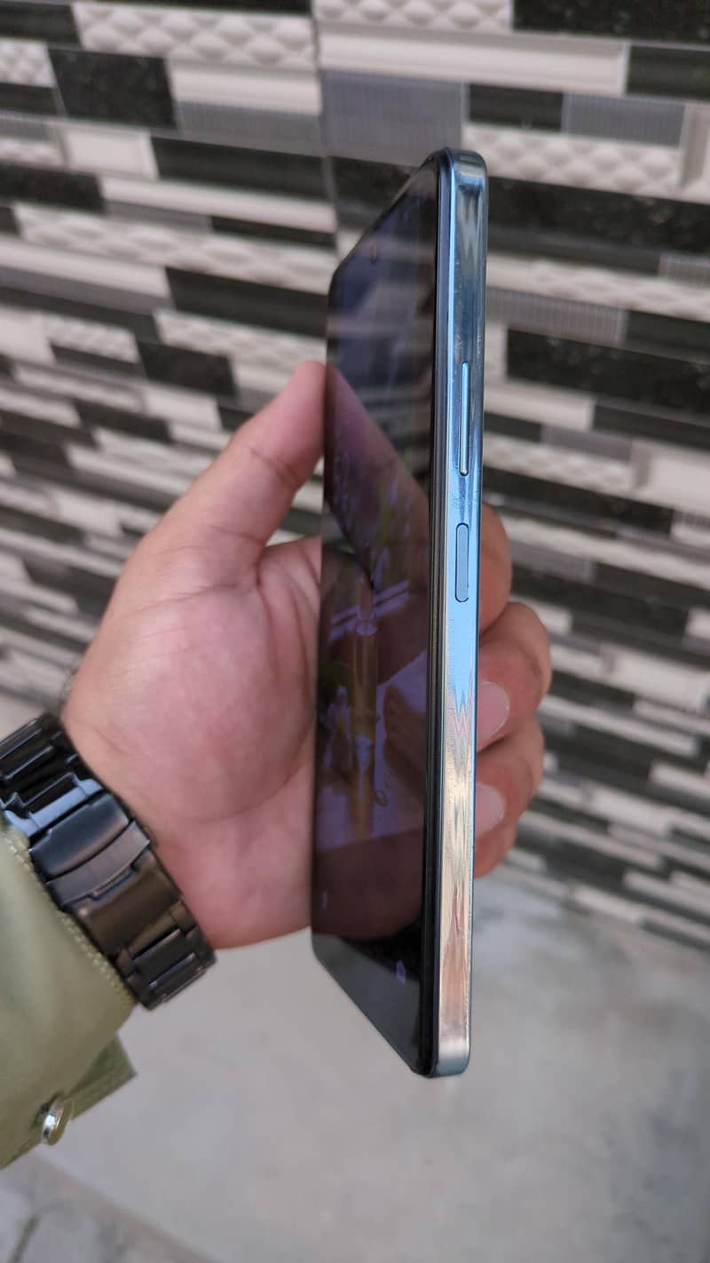 Infinix Note 30 5