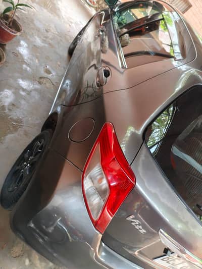 Toyota Vitz 2013