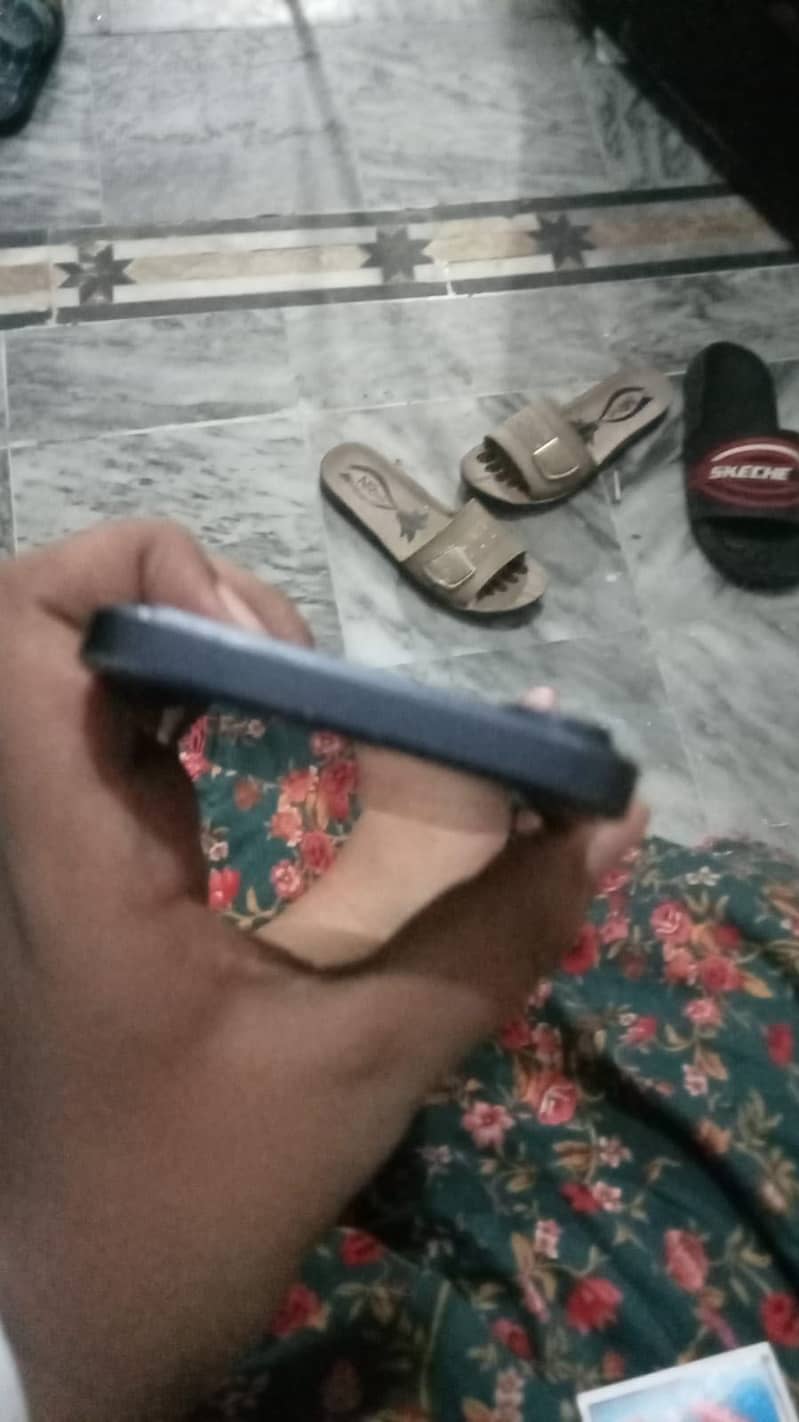 Apple iPhone 11 3