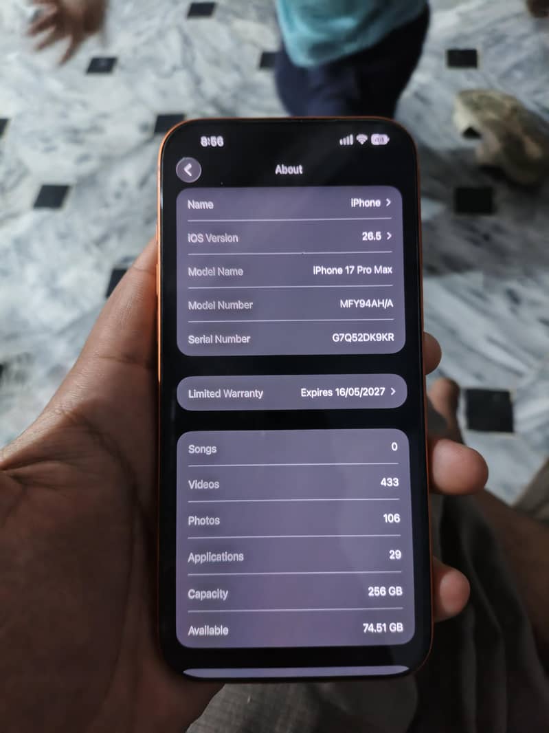 Apple iPhone 17 Pro Max 6