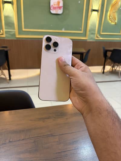 Apple iPhone 16 Pro Max