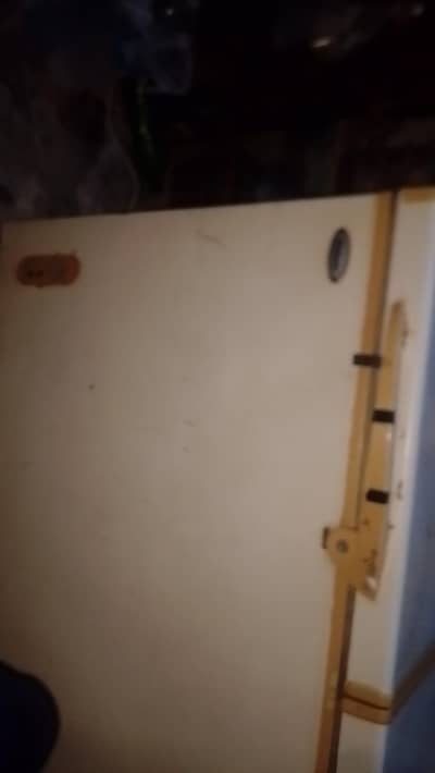 waves freezer for sale only gas Kam hay cooling perfect hay abi phir b