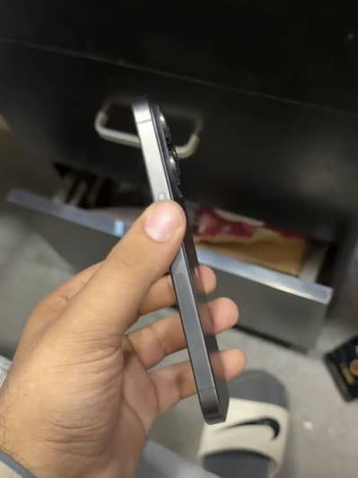 Apple iPhone 15 Pro