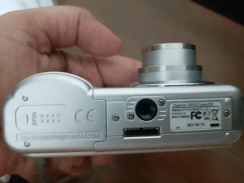 digital camera 4